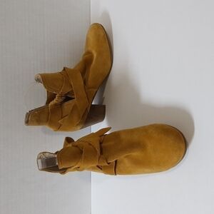 Diba women block ankle boots leather suede 7.5us boho casual mustard Festival